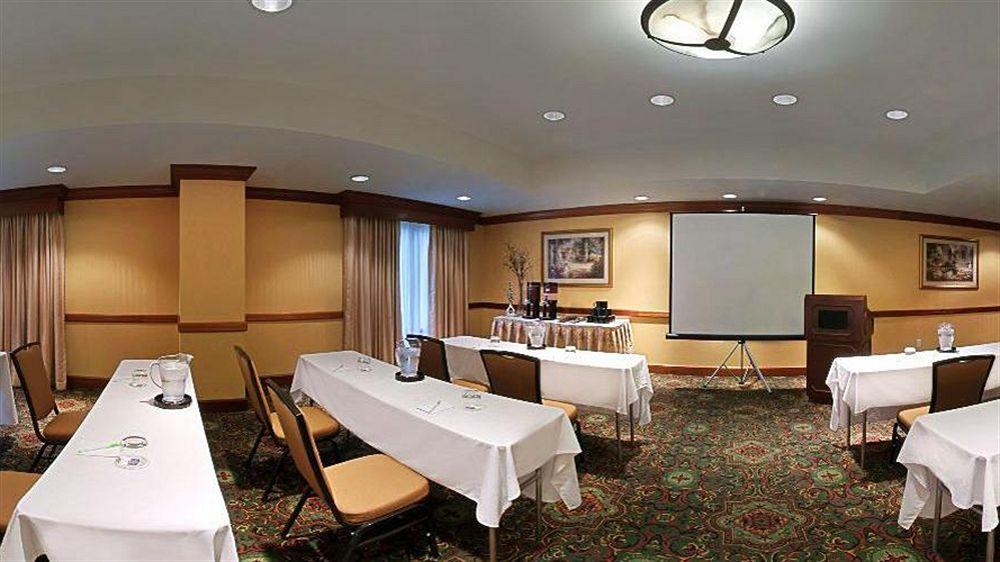Hotel Springhill By Marriott Westshore 3*