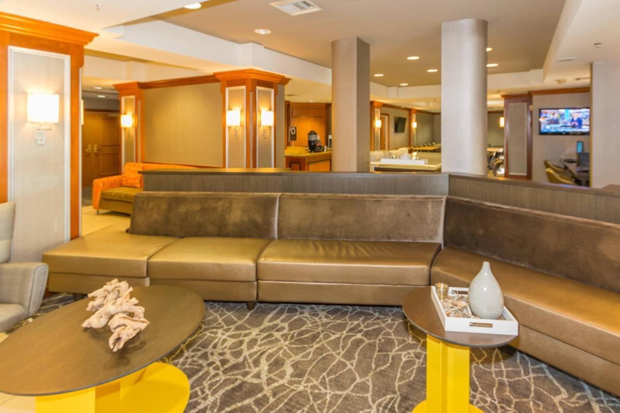 Hotel Springhill By Marriott Westshore 3*