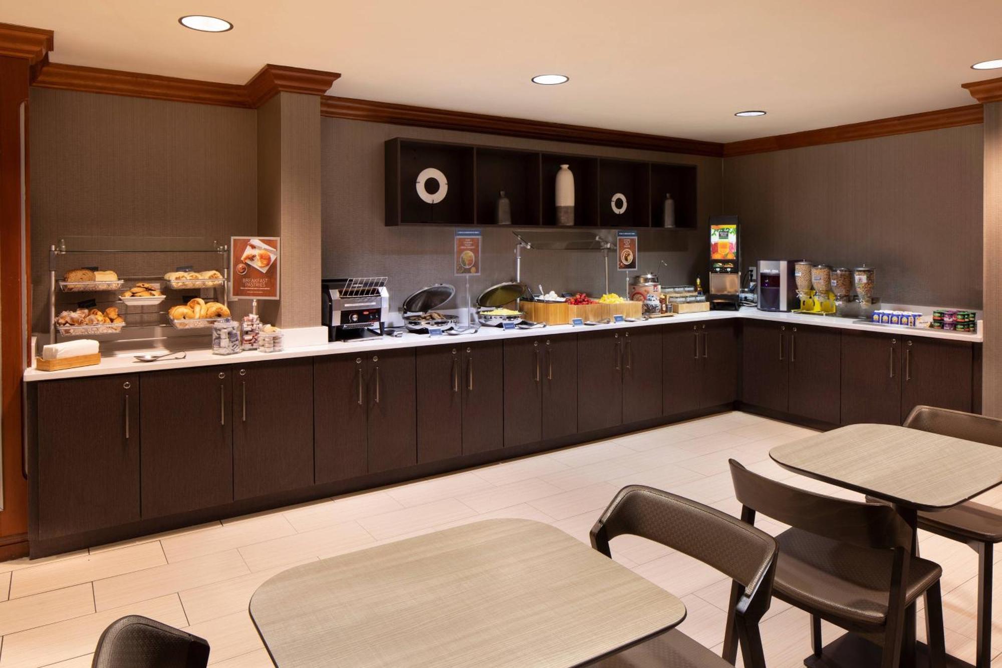 Hotel Springhill By Marriott Westshore 3*