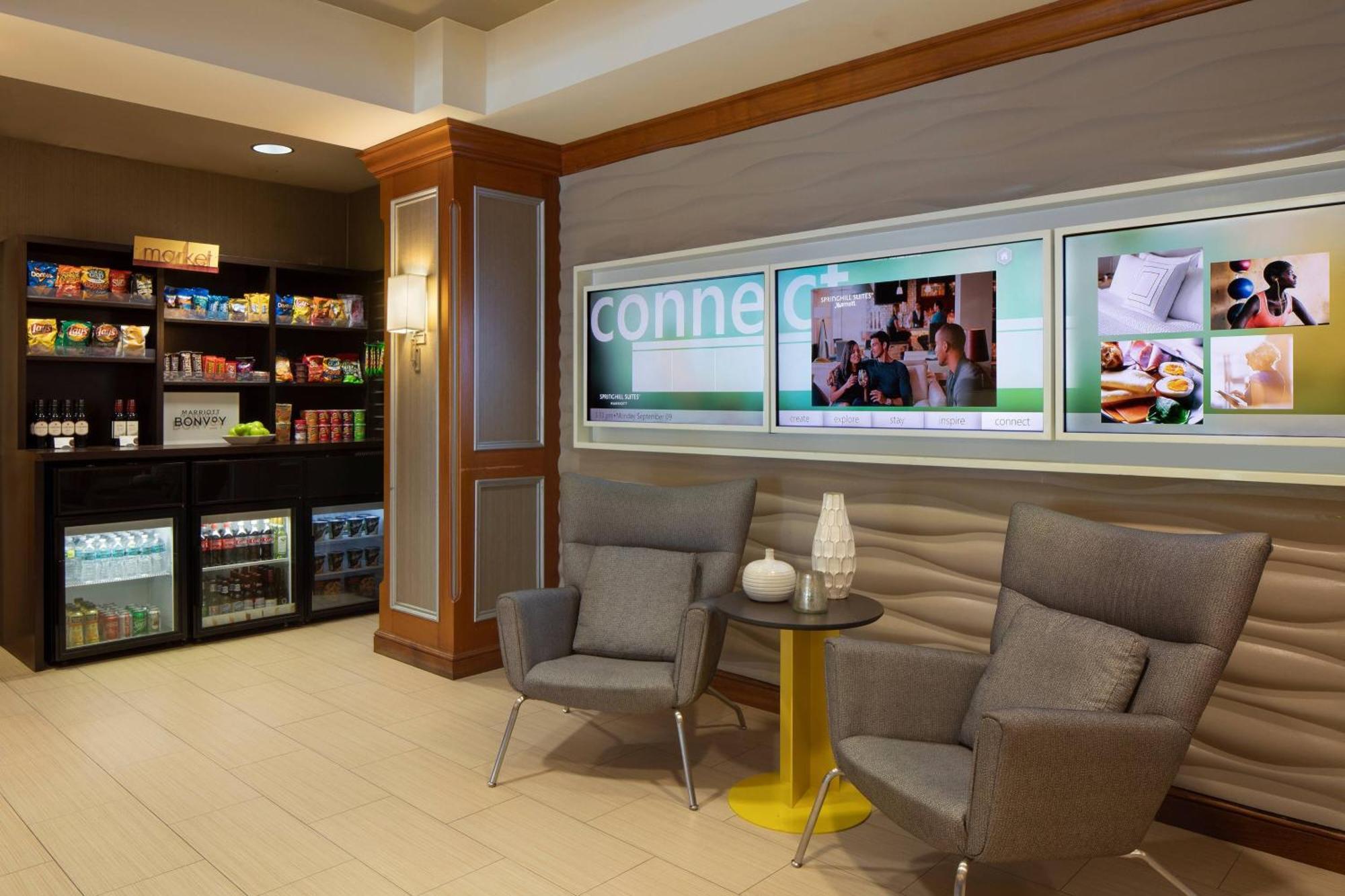Springhill By Marriott Westshore Hotel