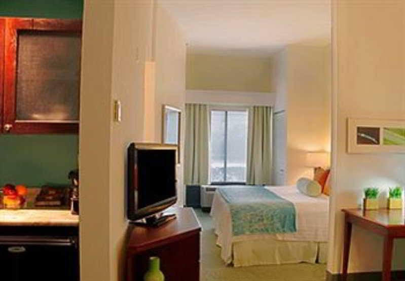 Springhill By Marriott Westshore 3*